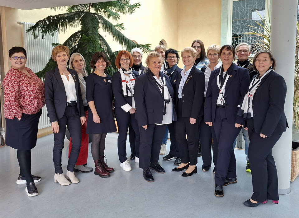 „Präsidentin on Tour“ – Erfolgreicher Auftakt in der Schwesternschaft Amberg „Präsidentin on Tour“ – Erfolgreicher Auftakt in der Schwesternschaft Amberg
